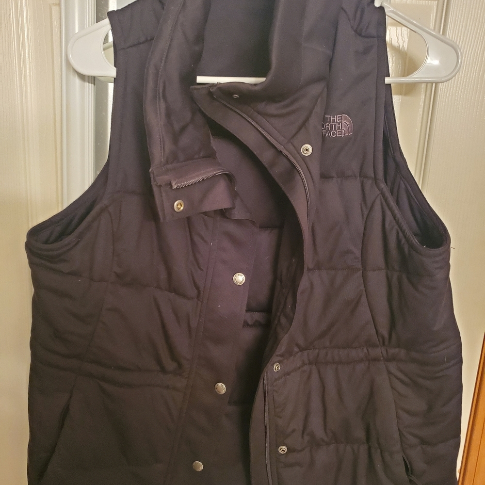 North face black vest Large